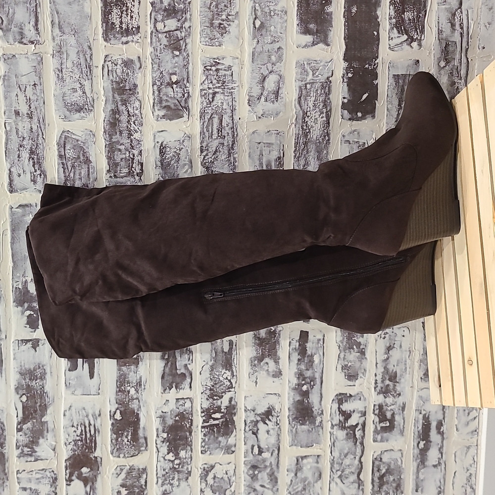 Brand new George brown Swade knee-high boots size 8 women's